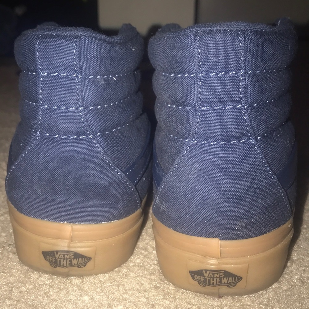 Vans - Picture 3 of 4